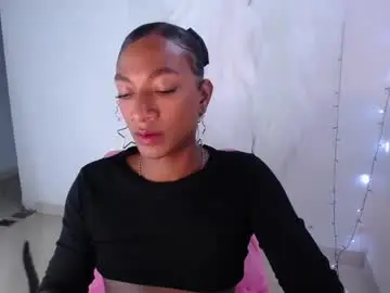 Chaturbate Live Sex Cam of samny_doll369