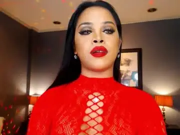 Chaturbate Live Sex Cam of urmajestytyra