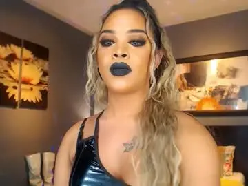 Chaturbate Adult Video Chat of urmajestytyra