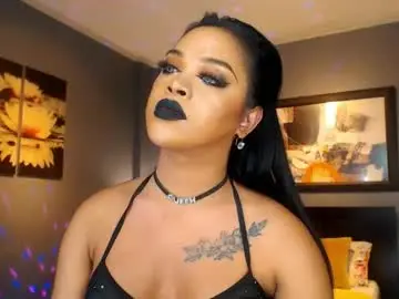 Chaturbate Free Porn Cam of urmajestytyra