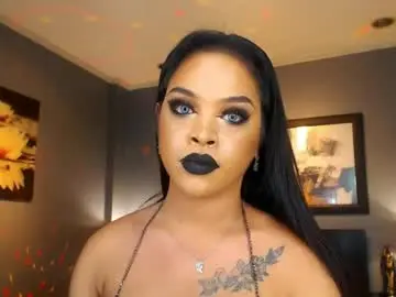 Chaturbate Free Porn Cam of urmajestytyra