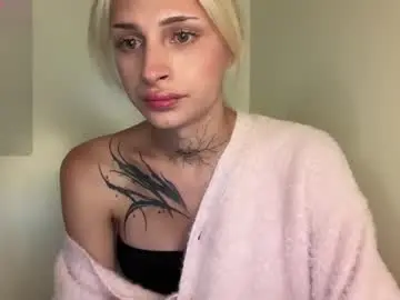 Chaturbate Nude Webcam of barbie_bi