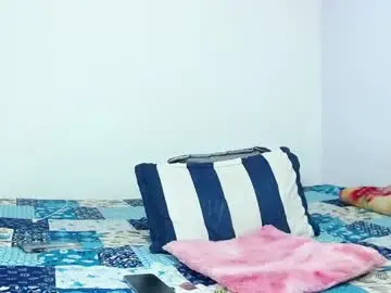 Chaturbate Watch Live Sex Cams of emily_rousxxx