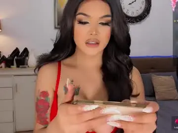 Chaturbate Watch Live Sex Cams of divinequeen