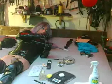 Chaturbate Sex Cam of smokeslut365