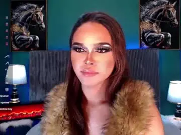 Chaturbate Live Sex Cam of ariana_queen_hugecock69