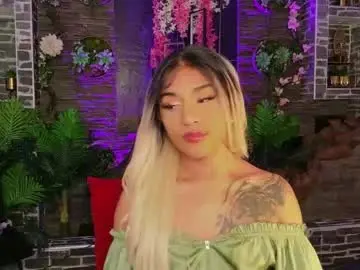 Chaturbate Live Sex Cam of chris_twiink