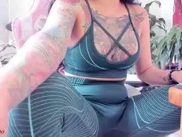 Chaturbate Adult Video Chat of jhoanna_largo