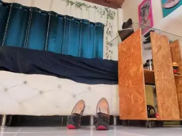 Chaturbate Live Sex Cam of axellcollins