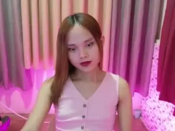 Chaturbate Free Porn Cam of urasian_crisa