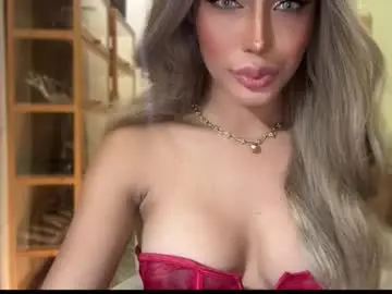Chaturbate Live Sex Cam of yourlovingpearlita1000
