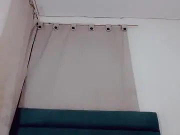 Chaturbate Live Sex of lia_suares