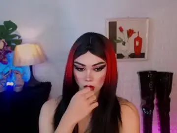 Chaturbate Live Sex Cam of majestic_ladyboy