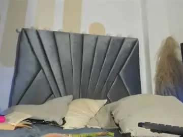 Chaturbate Best live sex cam show of cellestequeen2