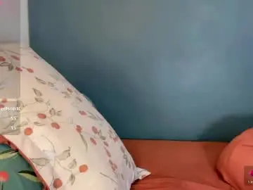 Chaturbate Live Sex Cam of hotchic_aya