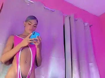 Chaturbate Best live sex cam show of liyenpain01