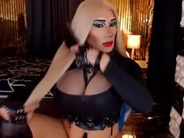 Chaturbate Live Sex Cam of queen_horsecock