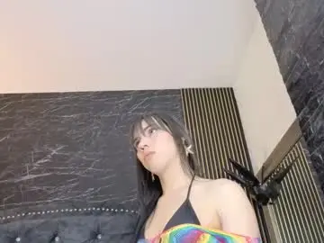 Chaturbate Live Sex Cam of diosaa_golden