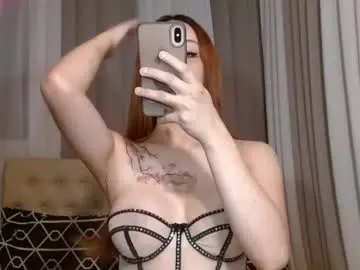 Chaturbate Live Sex Cam of its_emilyvillain