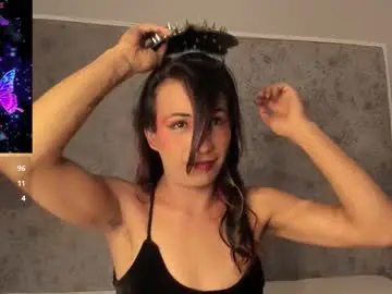 Chaturbate Live Porn of andrearusso_1