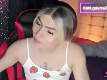 Chaturbate Live Sex Cam of dani_lovet1