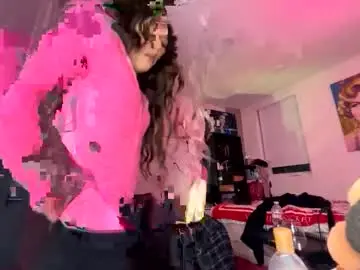Chaturbate Live Sex of yungfemslut