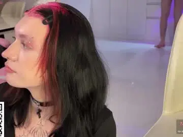 Chaturbate Live Sex Cam of vailyreb