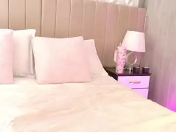 Chaturbate Watch Live Sex Cams of bunnynicolle