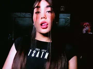 Imlive Free Porn Cam of Isabellavlz18