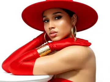 Imlive Adult Video Chat of yennycutehMoney