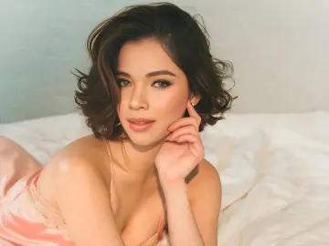 Livejasmin Live Porn of KellyHolly