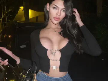 Livejasmin Free Porn Cam of BriaBalenciaga