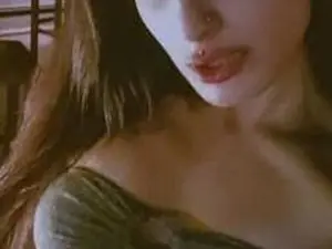 Streamate Live Porn of Miilufoxxx