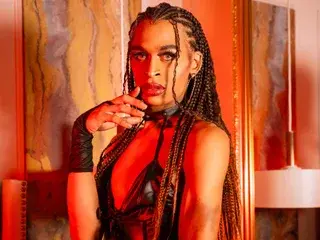 Streamate Live Sex Cam of RosaliaMonteiro