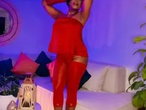 Streamate Watch Live Sex Cams of AriebonyBrooke