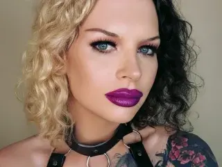 Streamate Adult Video Chat of MissAliceBlack