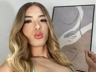 Streamate Nude Webcam of NayshaLopesTS