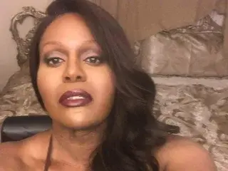 Streamate Free Live Porn of les_bains69