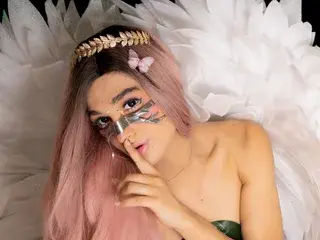 Streamate Free Porn Cam of Mikavelvet777