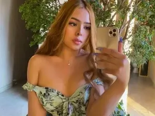 Streamate Live Sex Cam of Honeyy_Doll