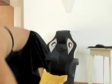 Stripchat Live Sex of EIMYS_SHOW