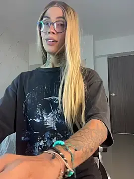 Stripchat Best live sex cam show of miss_tatiana_