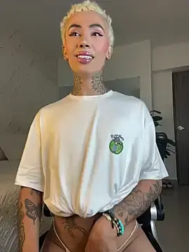 Stripchat Live Sex Cam of miss_tatiana_