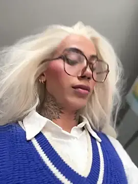 Stripchat Sex Cam of miss_tatiana_