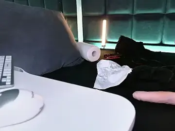 Stripchat Watch Live Sex Cams of DanielPaige_