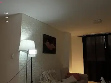 Stripchat Live Sex Cam of GiaFaaris