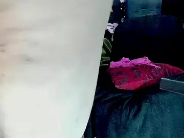 Stripchat Live Porn of DirtyKhloy