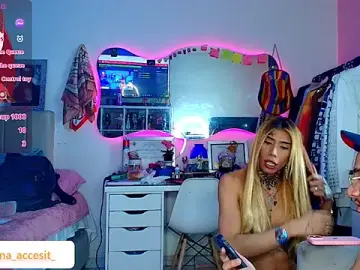 Stripchat Watch Live Sex Cams of caroline_cossei