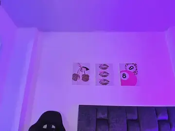 Stripchat Free Porn Cam of Isabella_Moon9