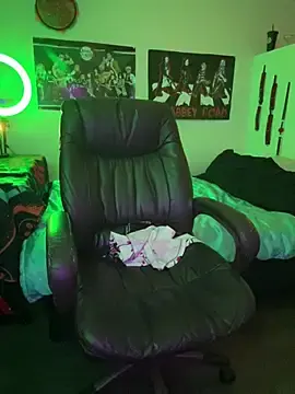 Stripchat Live Sex Cam of MiniMonroe